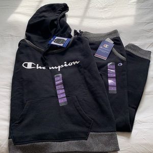 Champion fleece jogger set size small NWT